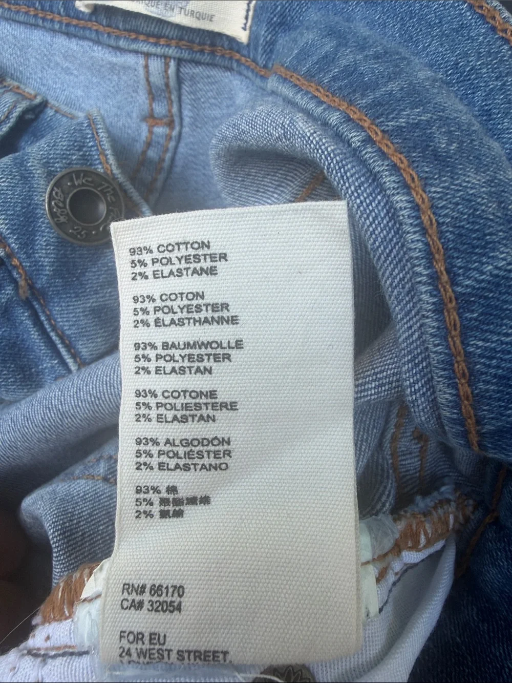 Free People Light Blue Distressed Cropped Jeans with Frayed Hem Sz 30